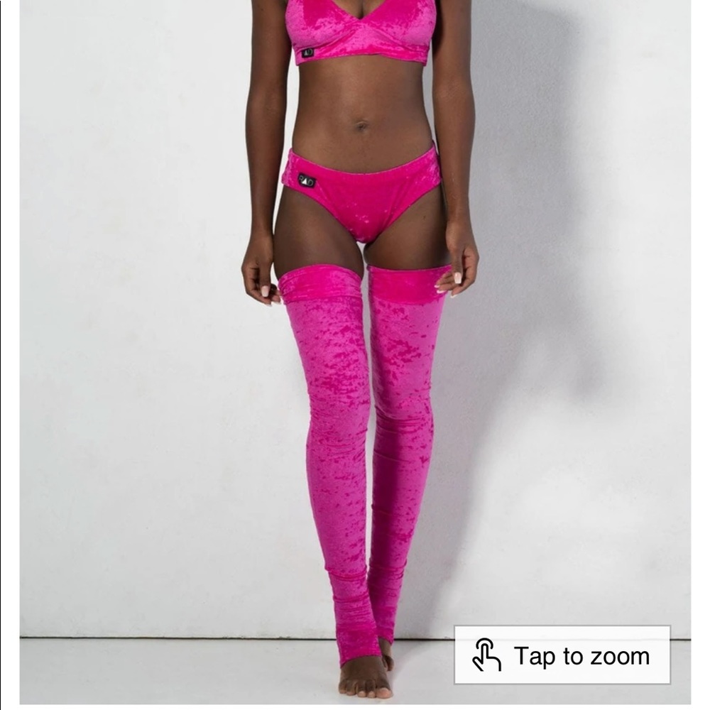 Thigh high leg warmer